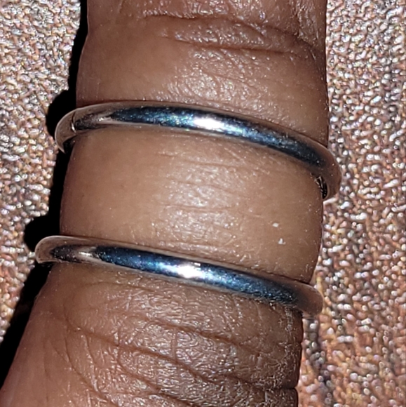 Two plain silver band knuckle ring - Picture 1 of 1